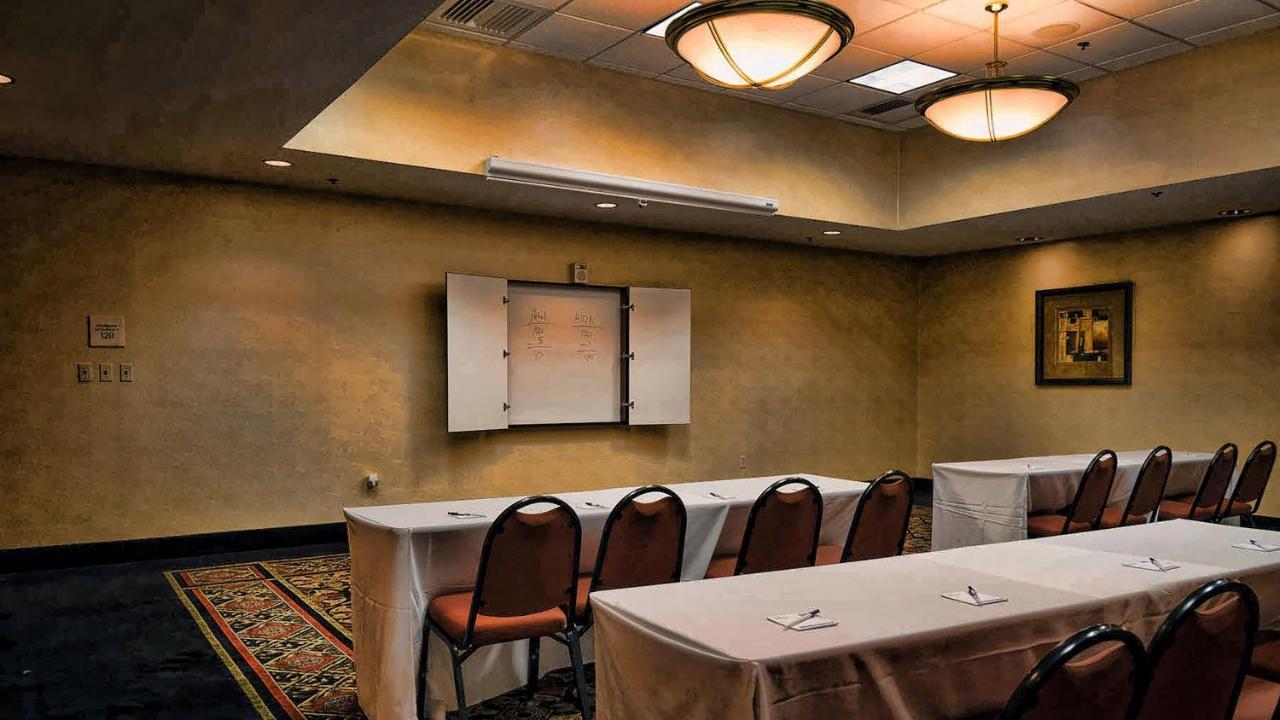 Holiday Inn Express La Plata By Ihg Экстерьер фото