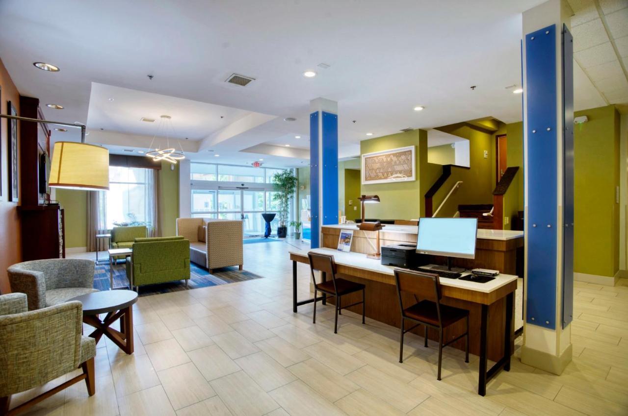 Holiday Inn Express La Plata By Ihg Экстерьер фото