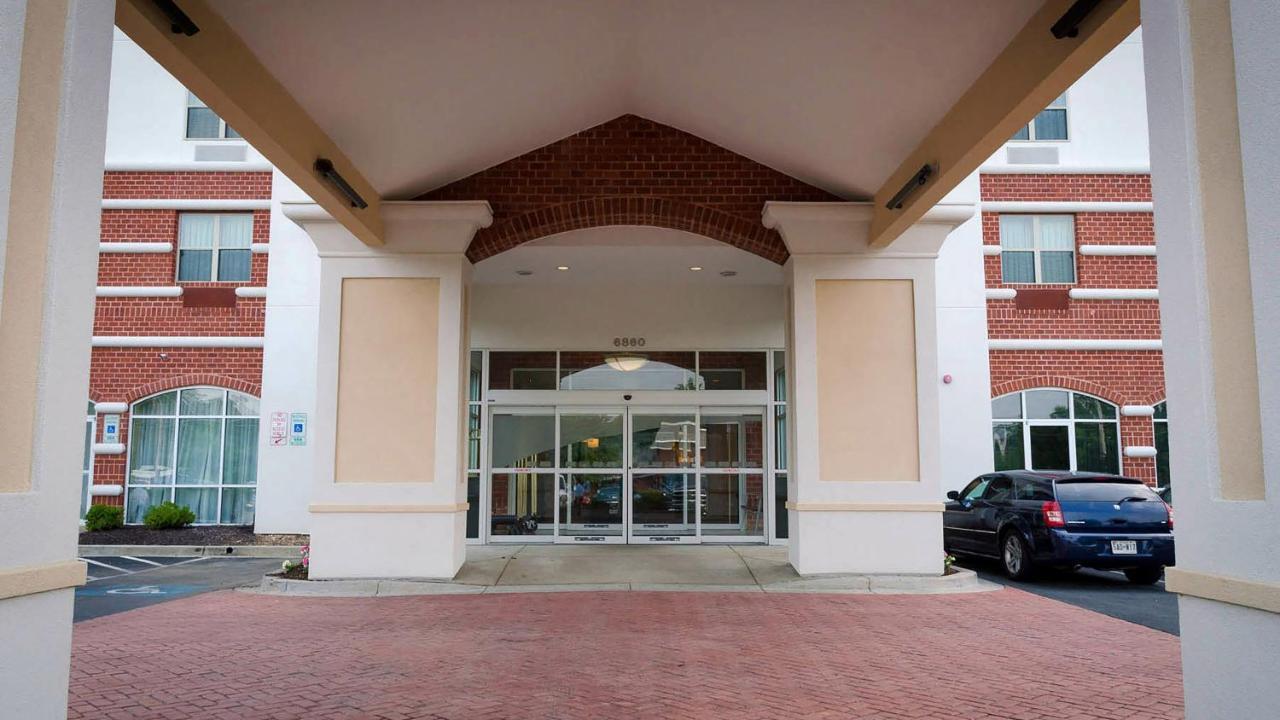 Holiday Inn Express La Plata By Ihg Экстерьер фото