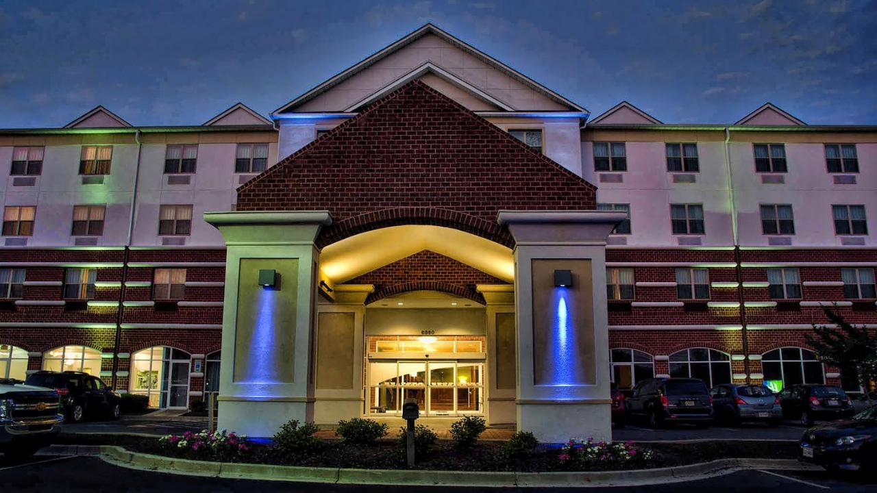 Holiday Inn Express La Plata By Ihg Экстерьер фото