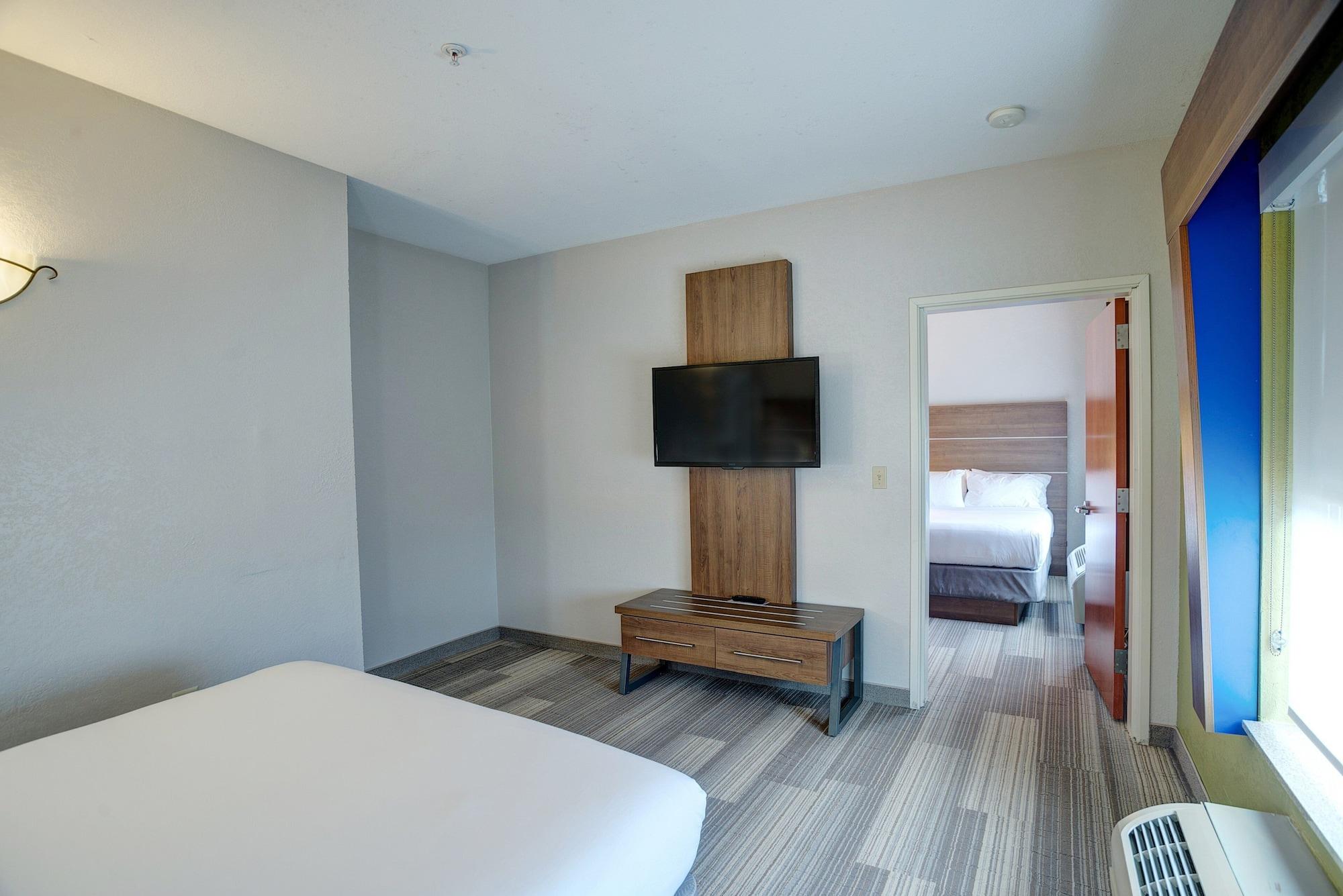 Holiday Inn Express La Plata By Ihg Экстерьер фото
