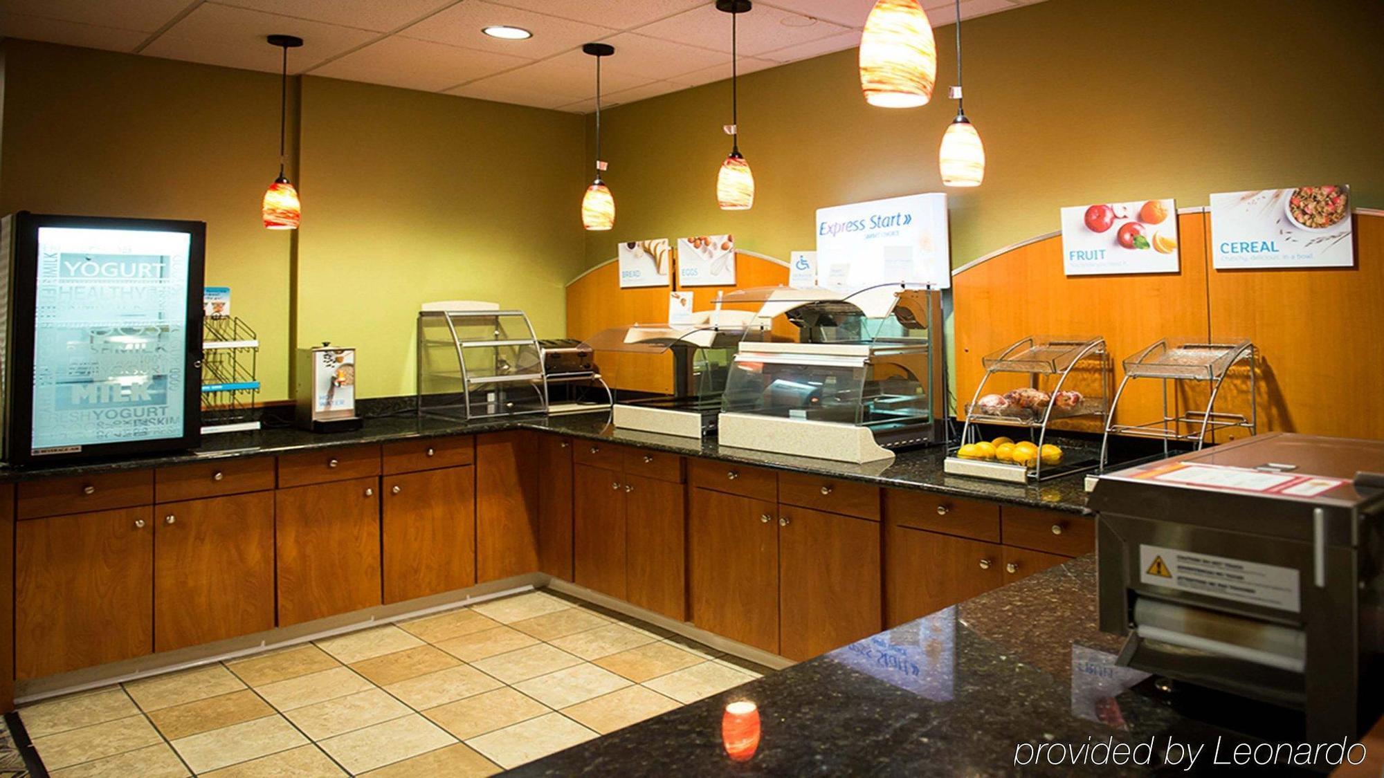 Holiday Inn Express La Plata By Ihg Экстерьер фото