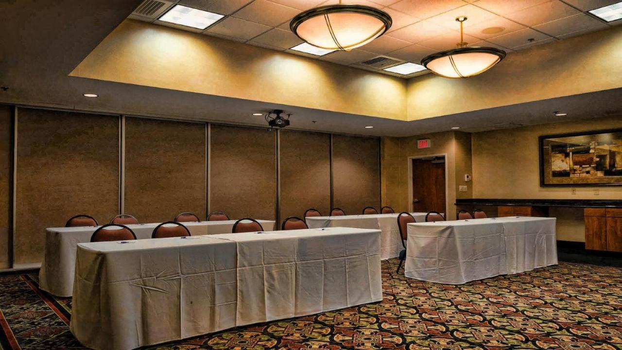 Holiday Inn Express La Plata By Ihg Экстерьер фото